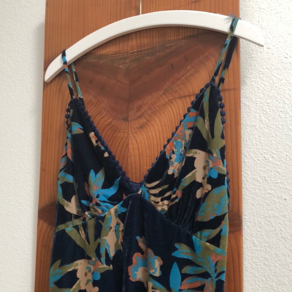 Velvet mini dress - Picture 8 of 8